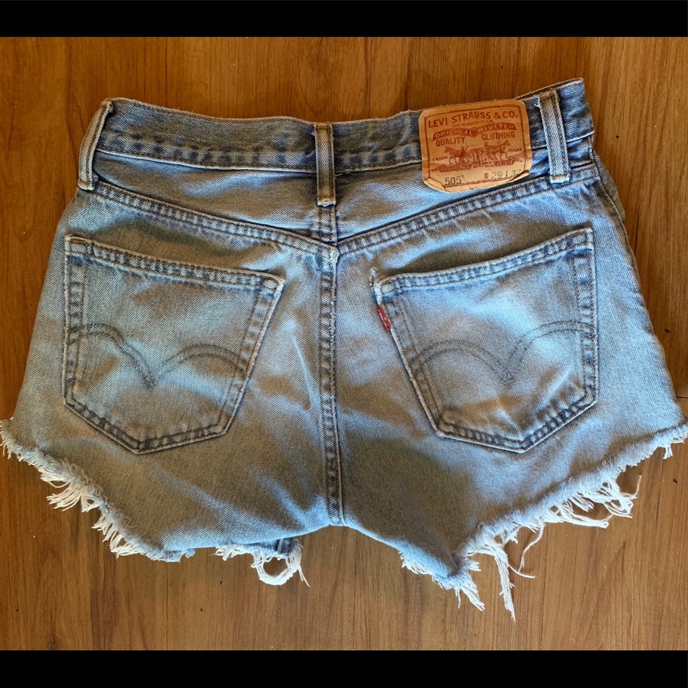 Levi’s cut off shorts